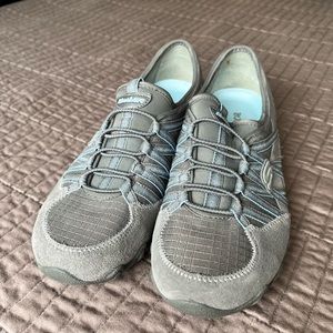 Size 9 Slip-on Sketchers